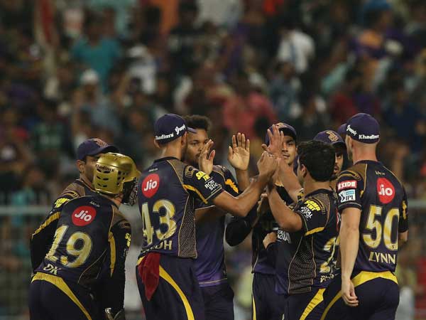 490 పరుగులు చేసిన దినేశ్ కార్తీక్