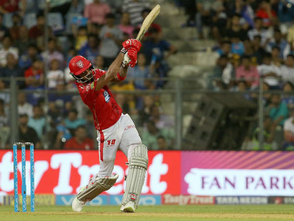 చివర్లో బంతితో అద్భుతం చేసిన బుమ్రా 