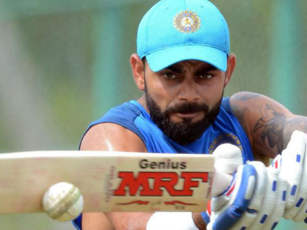 కౌంటీల్లో సర్రే జట్టుతో ఒప్పందం