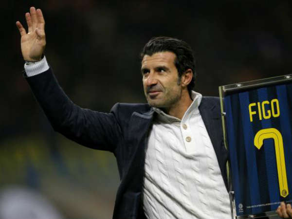 2000లో బెస్ట్ ఫుట్ బాలర్ అవార్డు అందుకున్న లూయిస్ ఫిగో