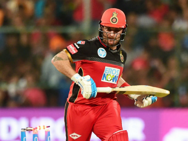 పాండ్యా వేసిన నోబాల్‌ను సిక్స్ బాదిన మెక్‌కల్లమ్