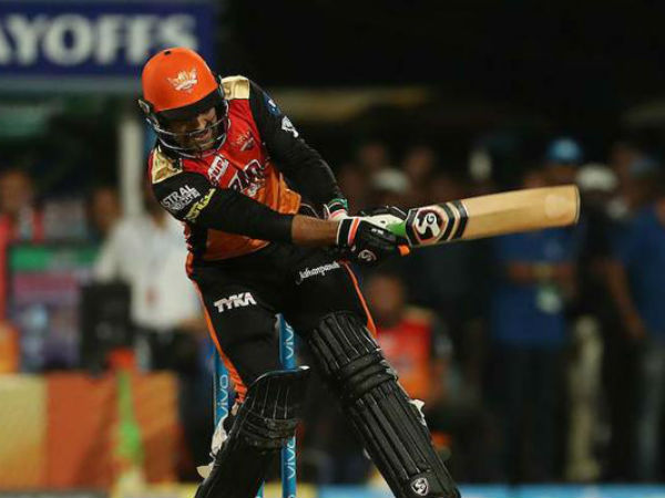  రషీద్ ఖాన్ బాదిన సిక్స్ గురించే చర్చ