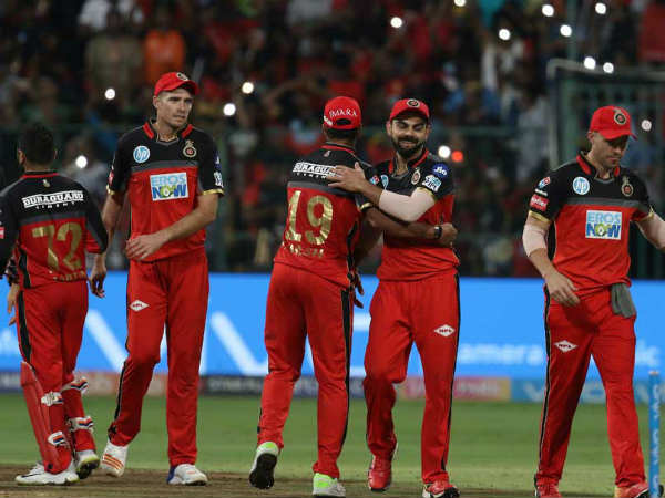 చేతులెత్తేసిన సంగతులు: