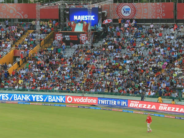 అన్నింటికీ దాదాపు స్టేడియాలు నిండుగా 