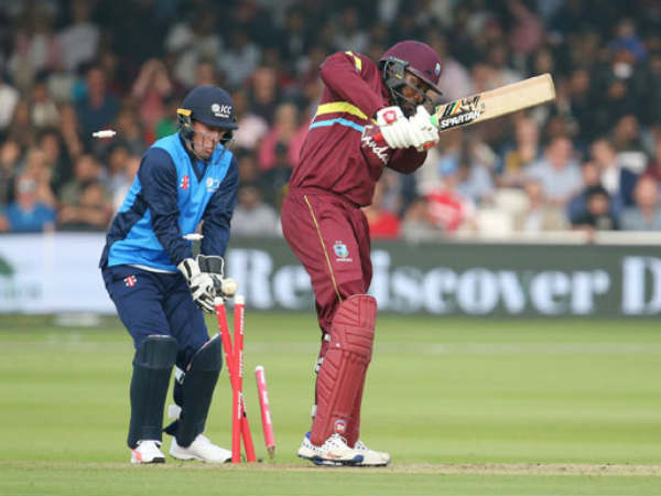 వరల్డ్ ఎలెవన్‌ జట్టుకు ఆరంభంలోనే ఎదురుదెబ్బ