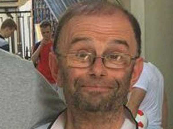 మోర్టన్‌ వెంటనే తన బాధను ఆ హోటల్‌లోనే