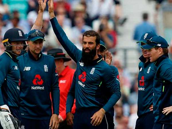 114 పరుగులకే 8 వికెట్లు కోల్పోయిన ఇంగ్లాండ్