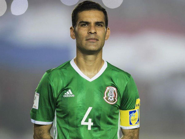 టోర్నీలో అత్యధిక వరల్డ్‌కప్‌(5) లాడిన వెటరన్‌ ఆటగాడిగా: