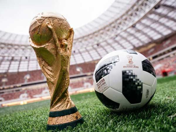 మ్యాచ్ బాల్‌కు 'టెల్‌స్టార్ 18' గా నామకరణం