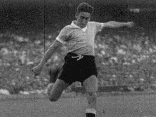  47నిమిషంలో తొలి గోల్ చేసిన బ్రెజిల్