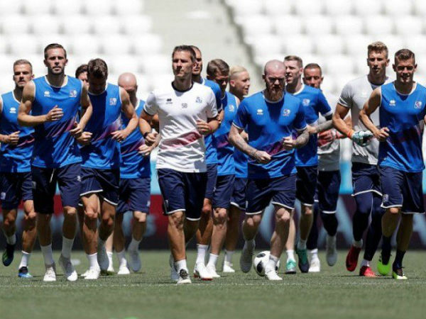 శృంగారంలో పాల్గొనాలంటే షరతు