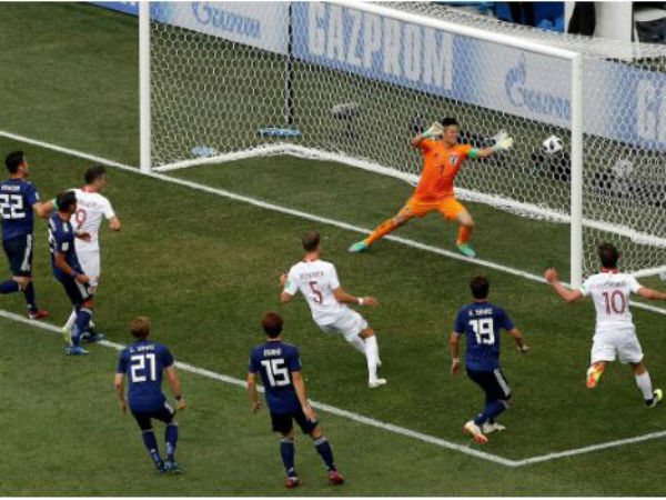  జపాన్‌కు ఒక ఎల్లో కార్డు