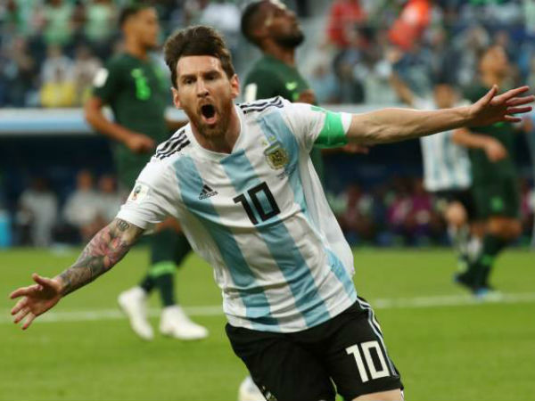 అటుఇటుగా నాకౌట్‌కు చేరిన జట్లు