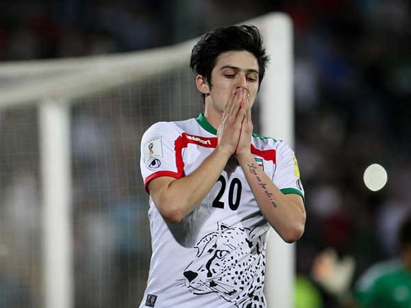  అంతర్జాతీయ ఫుట్‌బాల్‌ నుంచి వైదొలగుతున్నట్లు