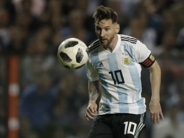 మెస్సీ.. ఫుట్‌బాల్‌లో మరో మారడోనా..