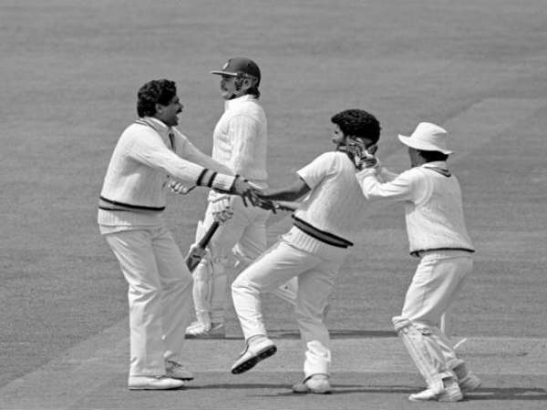  1986, లీడ్స్