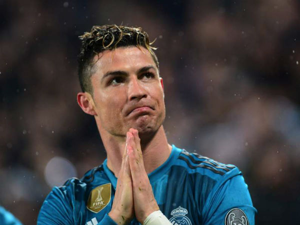 రియల్‌ మాడ్రిడ్‌ తరఫున 292 మ్యాచ్‌లలో 311 గోల్స్‌