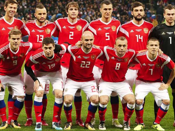 అందర్నీ ఆశ్చర్యపరుస్తూ క్వార్టర్స్‌ చేరిన రష్యా