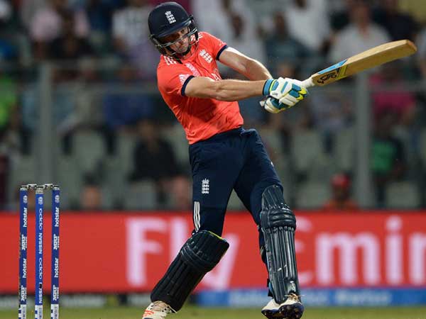 కోహ్లీకి క్యాచ్ ఇచ్చి పెవిలియన్‌కు చేరిన జోస్ బట్లర్