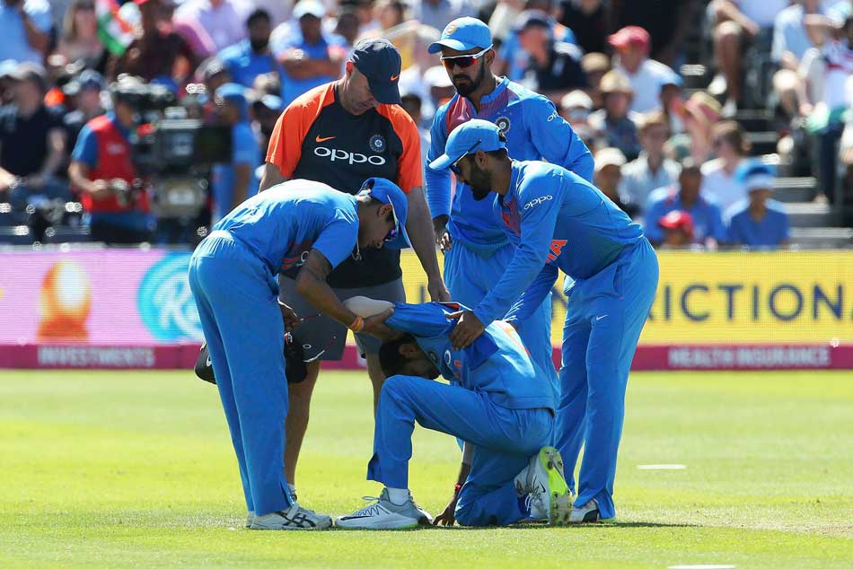 Watch: Kohli, Kuldeep, Indian dugout in splits after Chahals first-ever boundary Watch: Kohli, Kuldeep, Indian dugout in splits after Chahals first-ever boundary