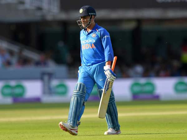 నా ప్ర‌సిద్ధ చెత్త ఇన్నింగ్స్‌ను గుర్తుకు తెచ్చిన ధోని