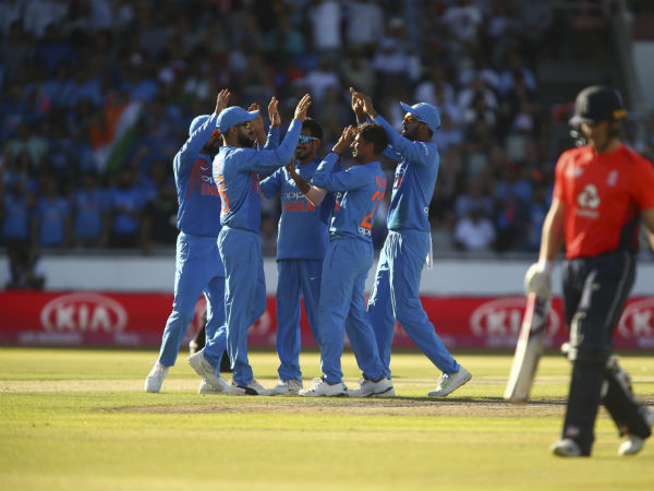మూడు టీ20ల సిరిస్‌లో టీమిండియా 1-0 ఆధిక్యం 