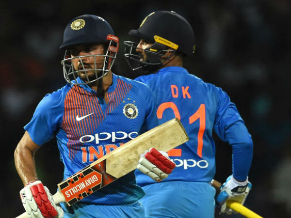 పాండే, దినేశ్ కార్తీక్‌లలో ఒక్కరికే: