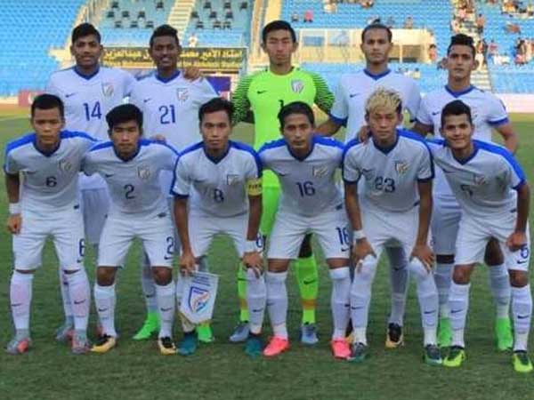  భారత్‌ ఇప్పటికీ వెనకబడే ఉంది