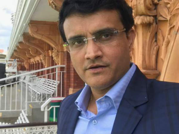 వాంఖడేలో ఫ్లింటాఫ్ కూడా షర్ట్ విప్పి గాల్లో తిప్పాడు