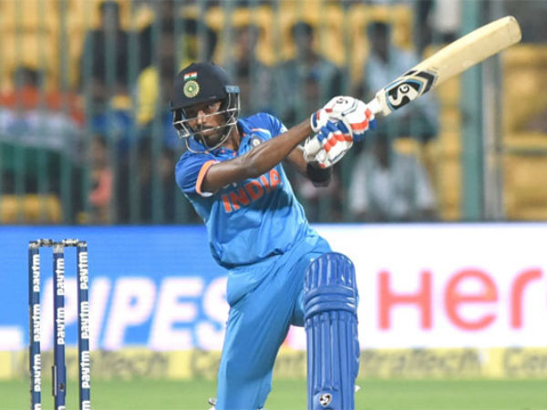 టీమిండియా తరుపున నిలకడగా రాణిస్తోన్న హార్దిక్ పాండ్యా