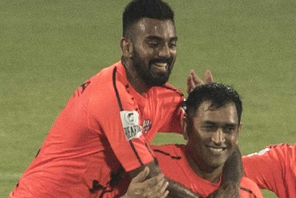 MS Dhoni impressed by KL Rahul’s century celebration MS Dhoni impressed by KL Rahul’s century celebration