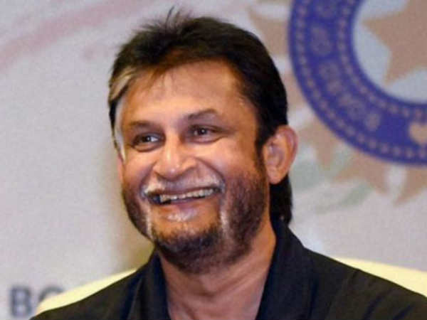 సిరీస్‌ ఓటమికి ధోనిని బాధ్యుడిని చేశారు