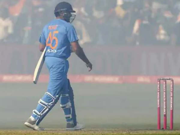 9 వికెట్లు కోల్పోయి 198 పరుగులు చేసిన ఇంగ్లాండ్ 