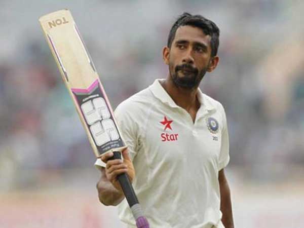 భుజం గాయం కారణంగా భారత్‌కు తిరిగొచ్చిన సాహా