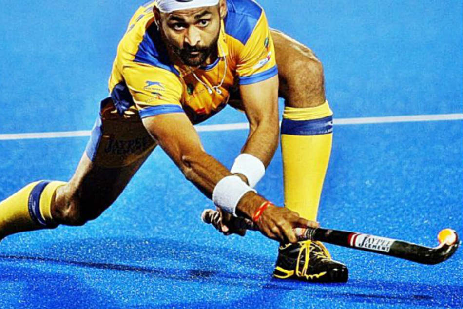 Tapsee Pannu condemns cricket’s popularity in India over any other sport