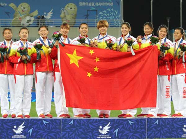 అత్యంత ప్రతిష్టాత్మకంగా: