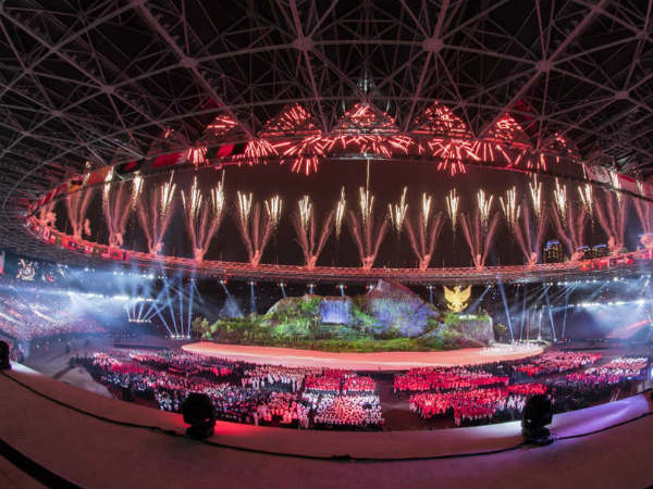 ప్రకృతి వైపరీత్యాలు అవరోధాలు కాదంటూ: