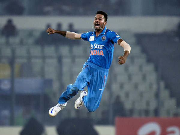 కోహ్లీకి చక్కని భాగస్వామ్యం అందించి మంచి పరుగులు