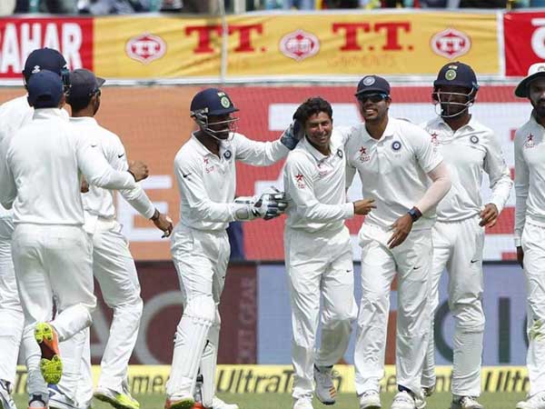 జడేజాను తీసుకుంటే కుల్దీప్ పరిస్థితి: