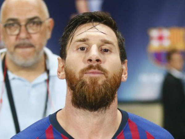 విజయం సాధించి సూపర్ కప్ ఎగరేసుకుపోయి: