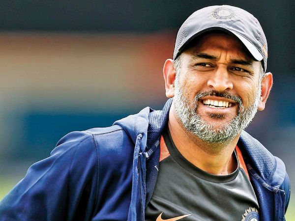 ధోనీ కూడా కోహ్లీని పుంజుకోమంటూ..: