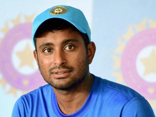 696 రోజుల తర్వాత కెప్టెన్గా ధోని 696 రోజుల తర్వాత కెప్టెన్గా ధోని