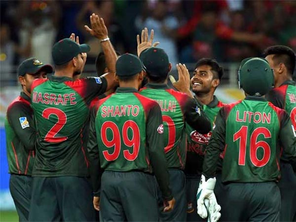 ఆరంభంలోనే ఎదురు దెబ్బ