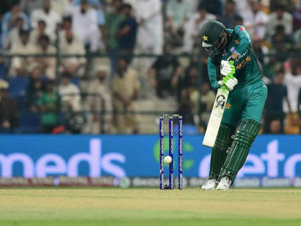 పాక్ విజయంలో షోయబ్ మాలిక్ కీలకపాత్ర 