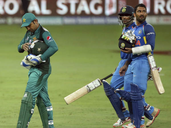 రాయుడు, కార్తీక్‌ మ్యాచ్‌ను బాగా ముగించి: