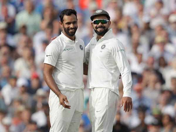  వరుస బంతుల్లో వికెట్లను సాధించడం: