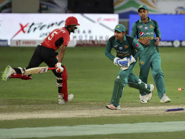 120 పరుగులతో అలవోక విజయం