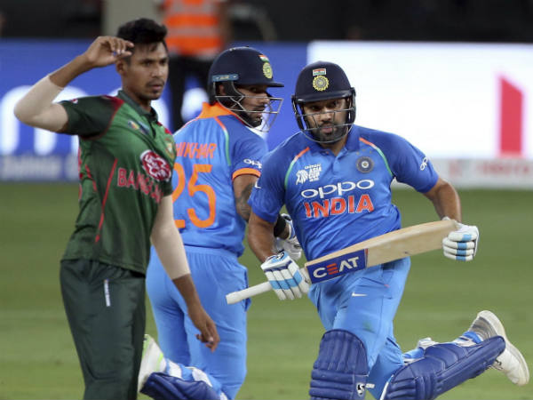 కీలక ఇన్నింగ్స్ ఆడిన రోహిత్ శర్మ