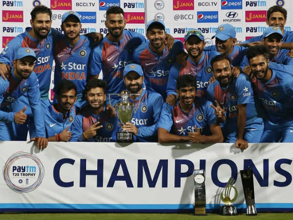 గురువారం దుబాయికి బయల్దేరనున్న టీమిండియా