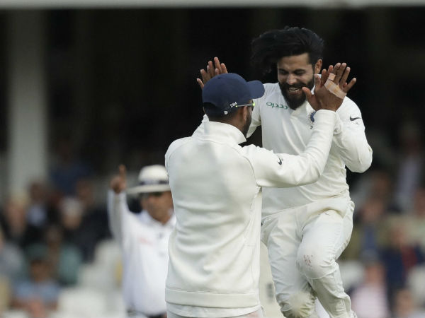 ఆఖరి సెషన్‌లో సత్తా చాటిన భారత బౌలర్లు